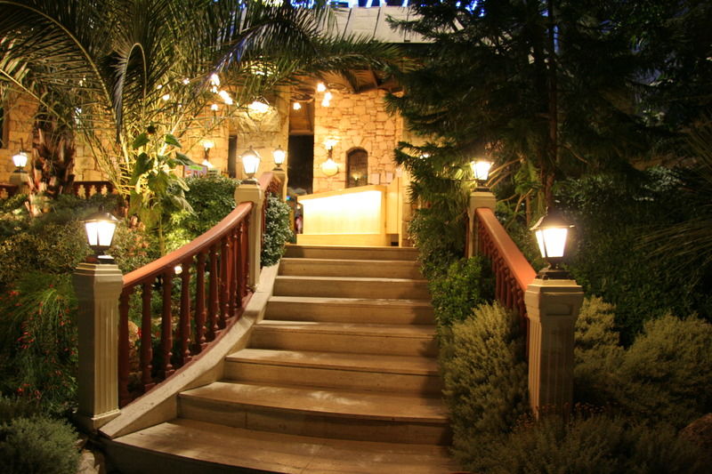 Grand Aquarium Apart İçmeler Exterior photo
